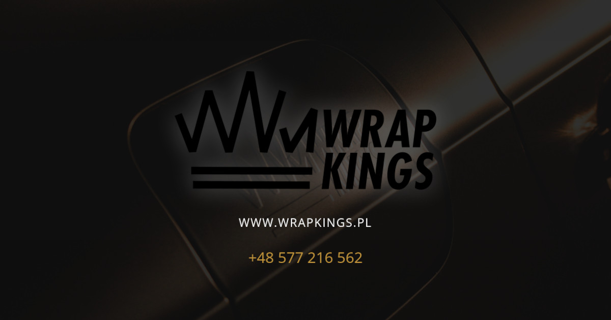 Branding WrapKings na detalu samochodu